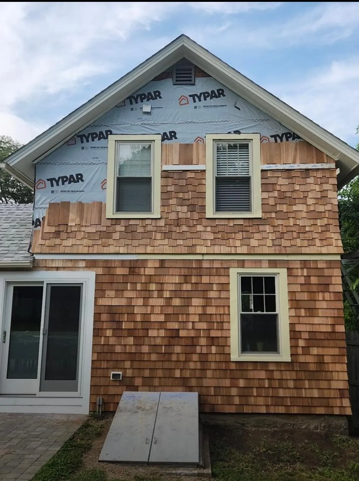 Siding maintenance and joint resealing in Rhode Island