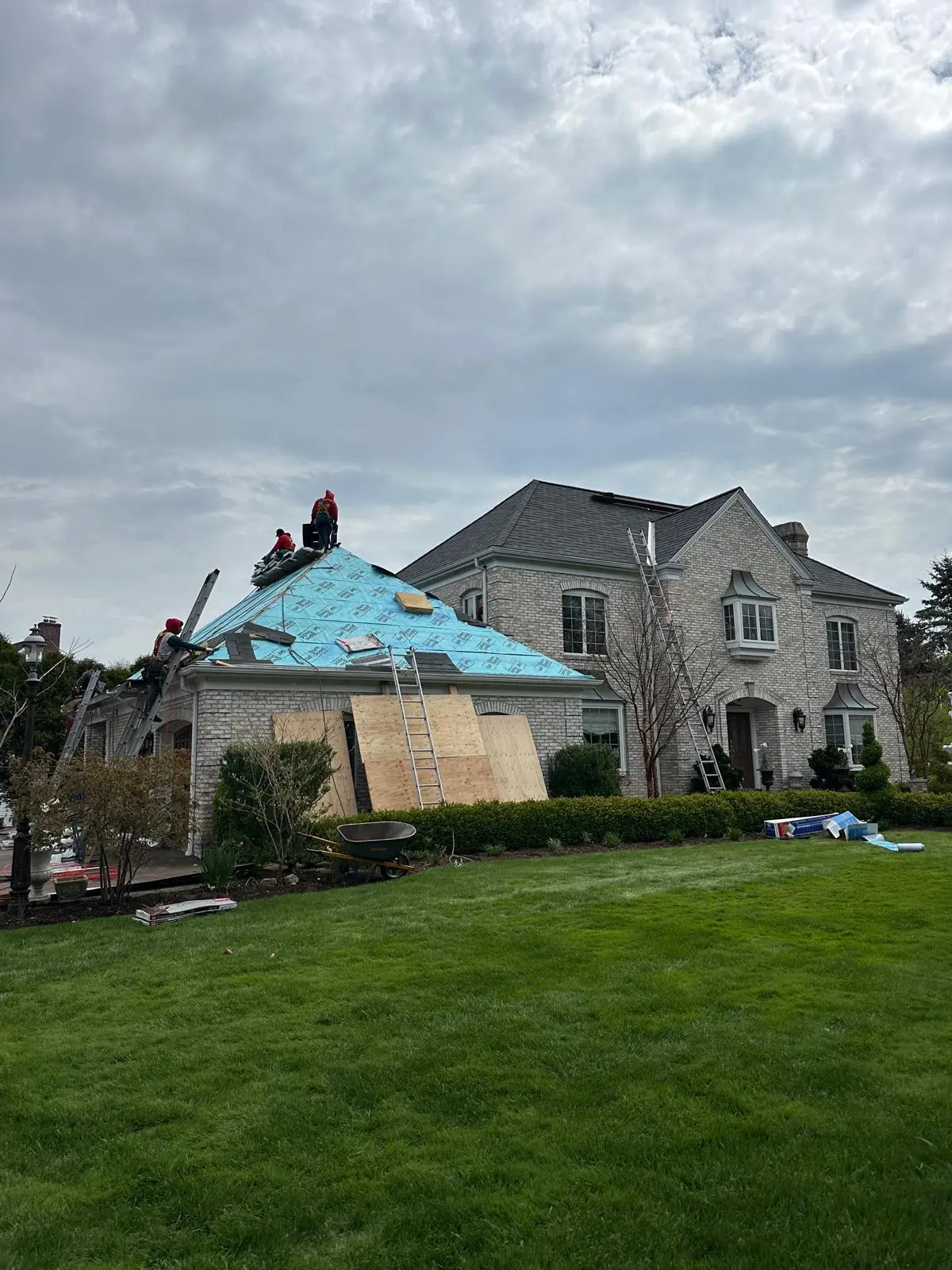 New roof installation on a home in Woonsocket, RI