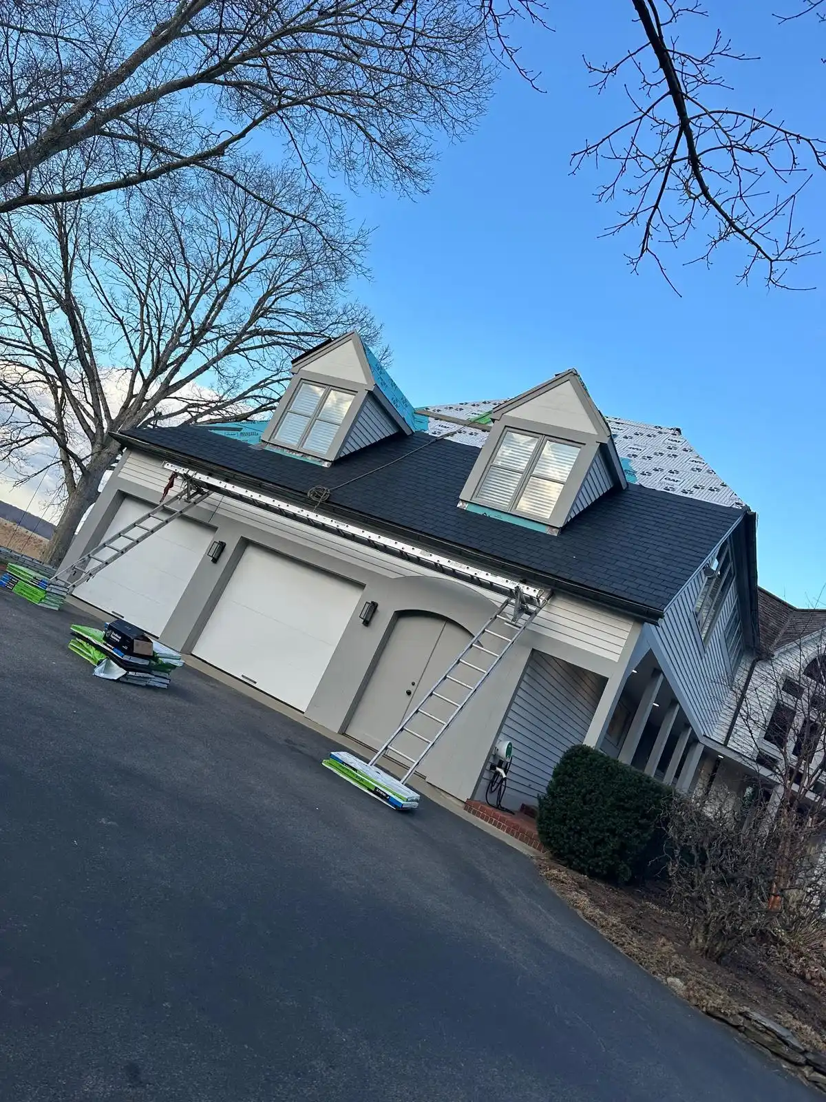 Shingle roof installation on a Rhode Island home